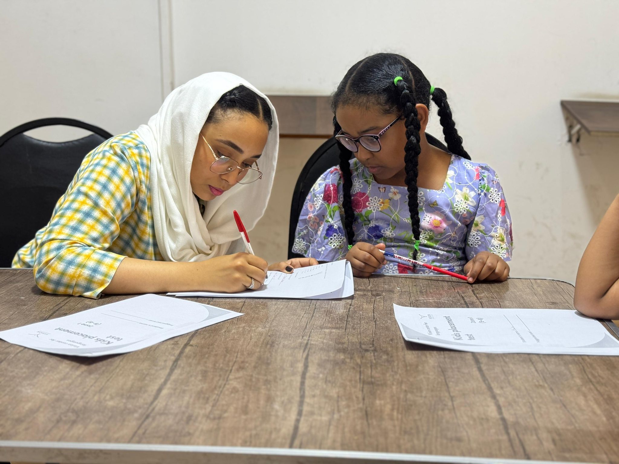 Vision Students Participate in English Communication Workshops